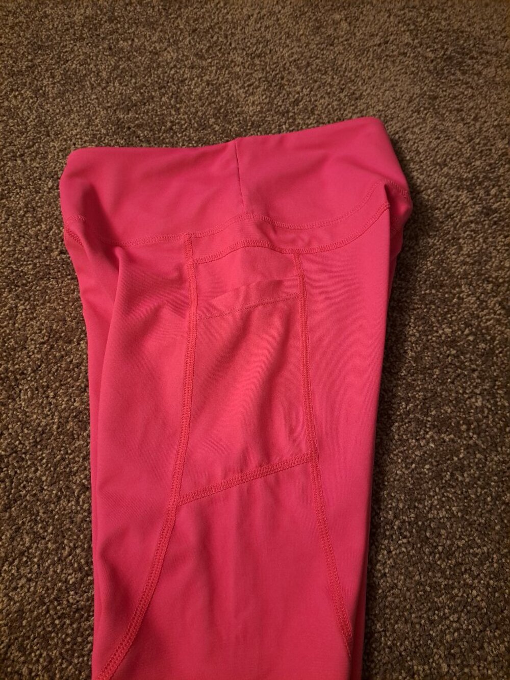 Zyia Active Bright Pink"Light N Tight" cropped legging with side pockets. - Picture 8 of 8